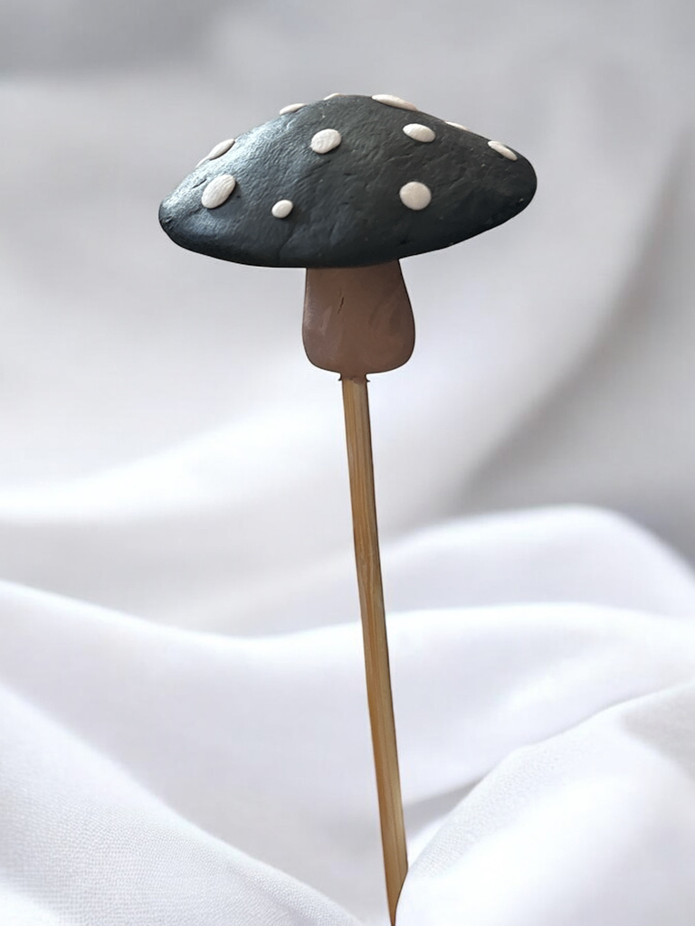 Black Mushroom Plant Stake