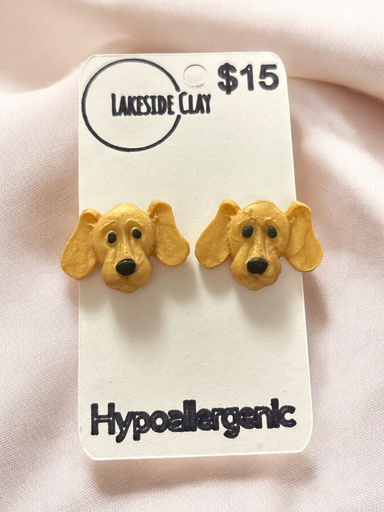 [47-21] Gold Retriever Dog Studs