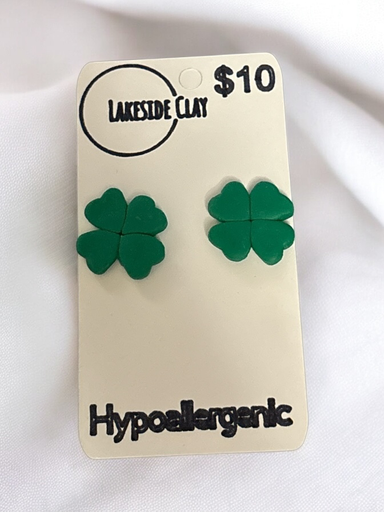 [62-2] Four Leaf Clovers